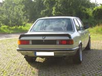 BMW e21 back